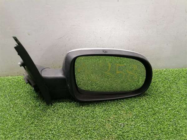 Corsa C 2000- Retrovisor Derecho Corsa C 2000- Retrovisor Derecho