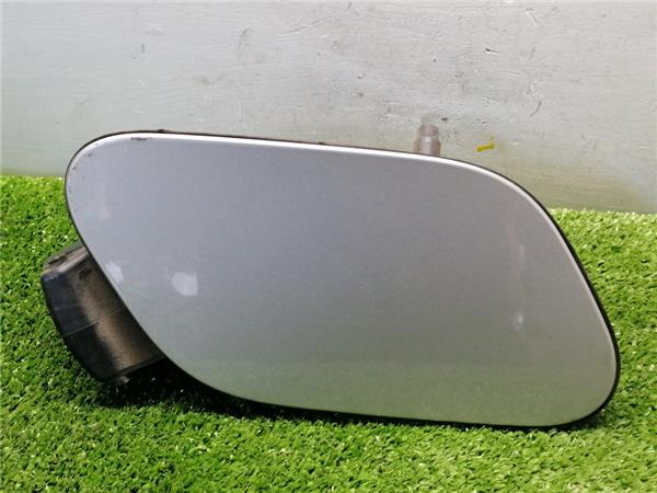 Golf VII 5G1BE109.2012- Tapa Exterior Combustible Golf VII 5G1BE109.2012- Tapa Exterior Combustible