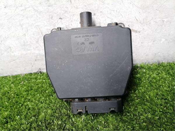 Golf V 1K110.2003-2008 Valvula Aire Adicional Golf V 1K110.2003-2008 Valvula Aire Adicional