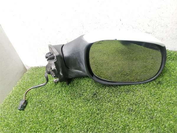 C3 2002- Retrovisor Derecho C3 2002- Retrovisor Derecho