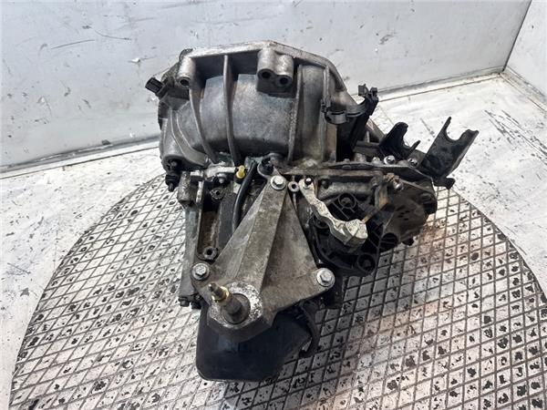 Micra K12E11.2002- Caja Cambios Manual