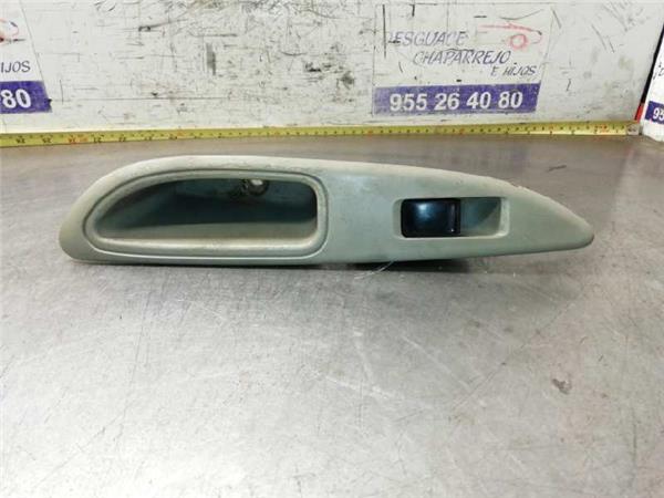 botonera puerta trasera derecha nissan primer