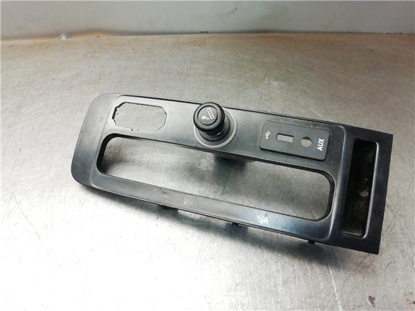 moldura puerta delantera derecha opel combo d