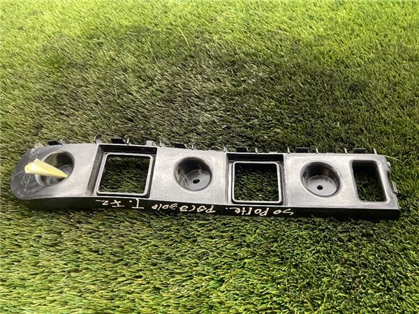 Soporte Izquierdo Paragolpes Trasero