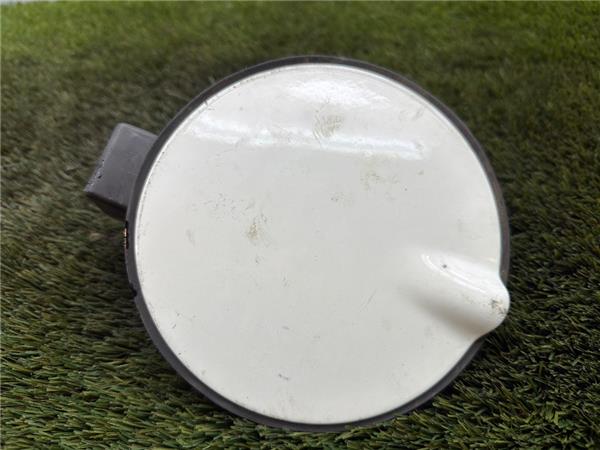 tapa exterior combustible opel corsa e 2014 