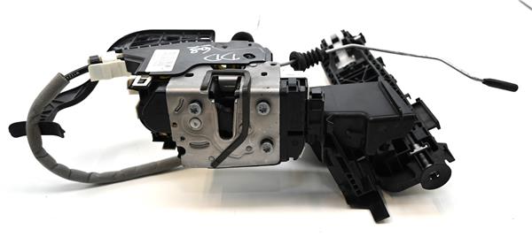 cerradura puerta delantera derecha mercedes b