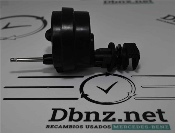 tapa exterior combustible mercedes benz clase