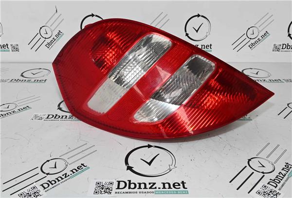 piloto trasero izquierdo mercedes benz clase