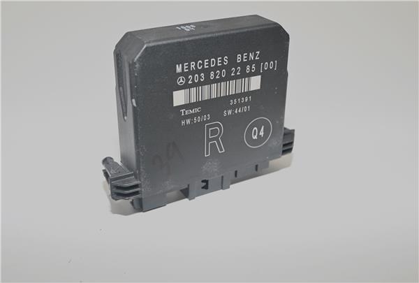 centralita cierre puerta trasera derecha merc