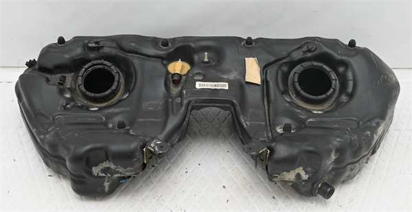 deposito combustible mercedes benz clase e bm