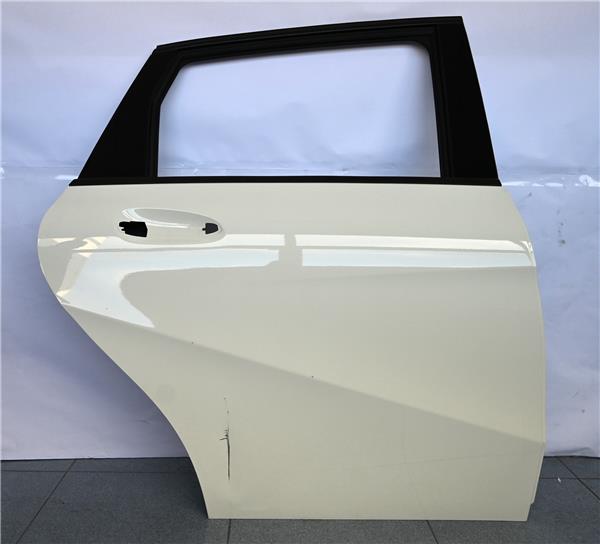 puerta trasera derecha mercedes benz clase b