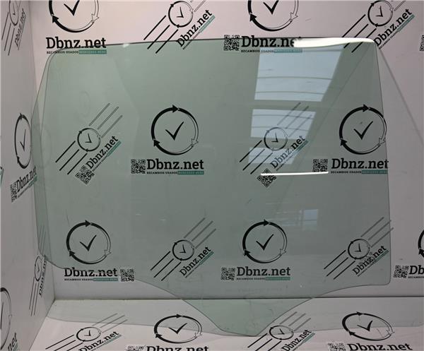 luna puerta trasera derecha mercedes benz cla