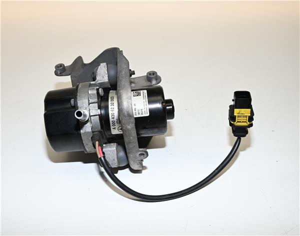 bomba vacio mercedes benz clase c bm 205 fami