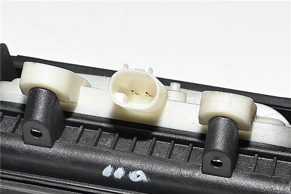 maneta exterior porton mercedes benz clase c (bm 204) berlina (01.2007 >) 2.2 c 220 cdi (204.008) [2,2 ltr.   125 kw cdi cat]