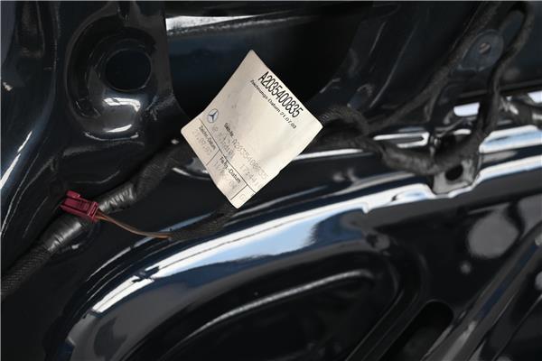 porton trasero mercedes benz clase c 270 cdi