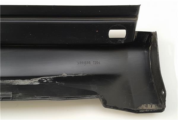 spoiler talonera lateral derecha mercedes ben