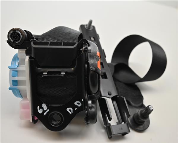 cinturon seguridad delantero derecho mercedes