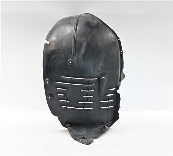 protector pase rueda delantero derecho merced