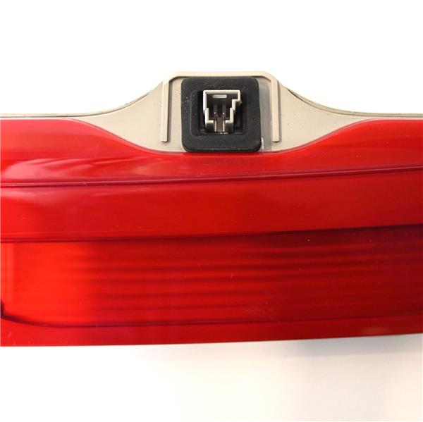 luz central de freno mercedes benz clase b bm