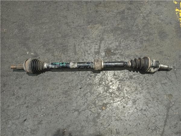 transmision delantera derecha toyota auris e1