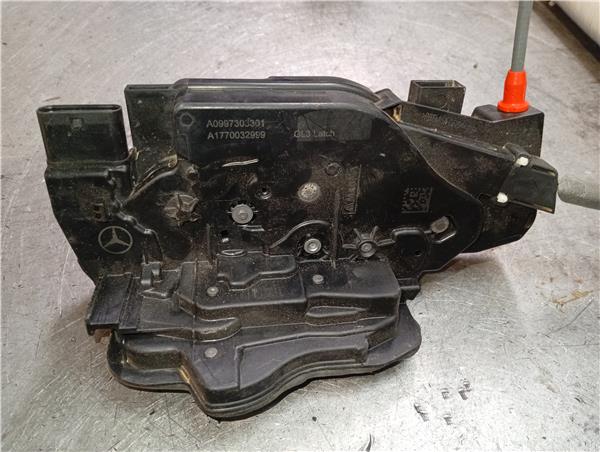 cerradura puerta trasera derecha mercedes ben