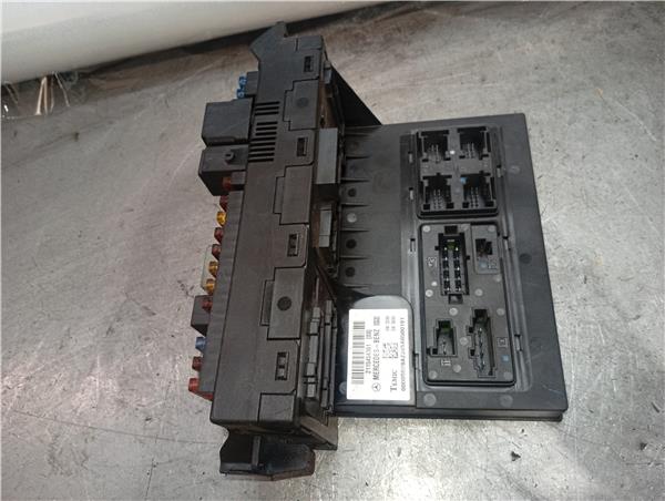caja fusiblesrele mercedes benz clase e bm 21