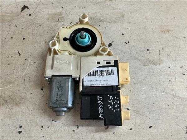 motor elevalunas delantero derecho peugeot 30