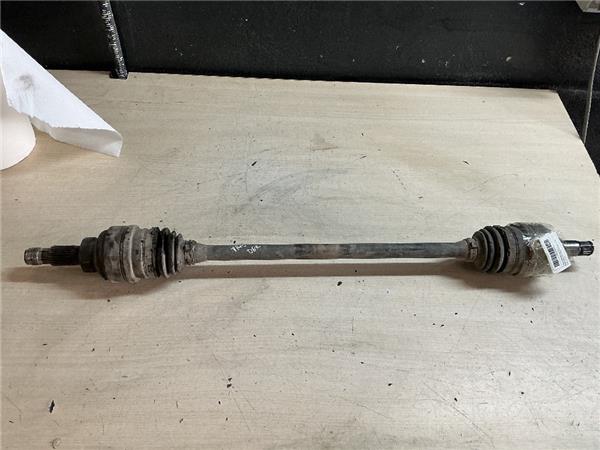 transmision trasera derecha mercedes benz cla