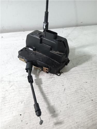 cerradura puerta trasera izquierda nissan pri