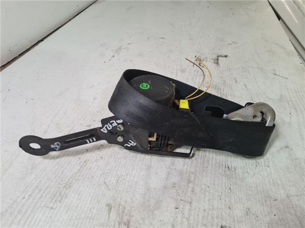 cinturon seguridad delantero derecho nissan p