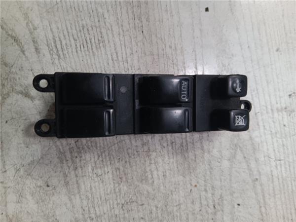 botonera puerta delantera izquierda nissan pr