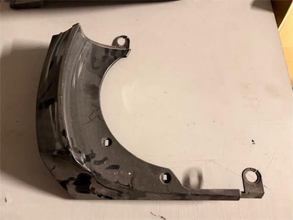 moldura porton trasero toyota rav4 a3 2005 2