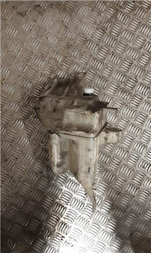 deposito limpiaparabrisas toyota rav4 a3 2005