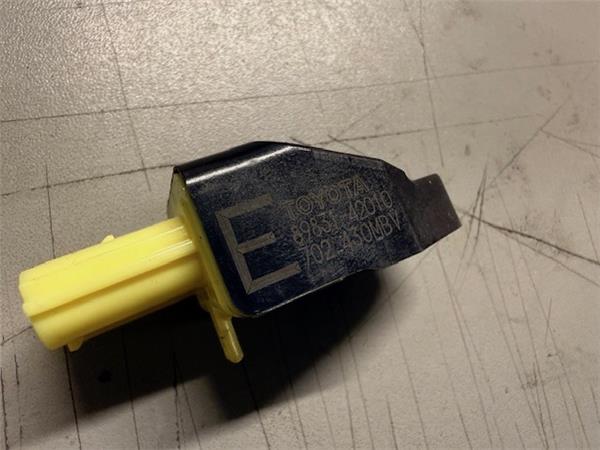 sensor airbag lateral delantero izquierdo toy
