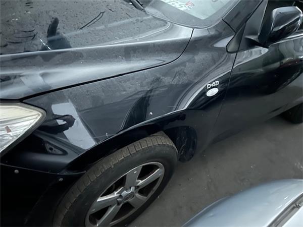 aleta delantera izquierda toyota rav4 a3 2005