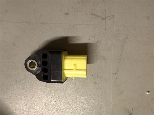 sensor airbag lateral delantero derecho toyot
