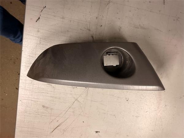 embellecedor cuadro instrumentos toyota rav4