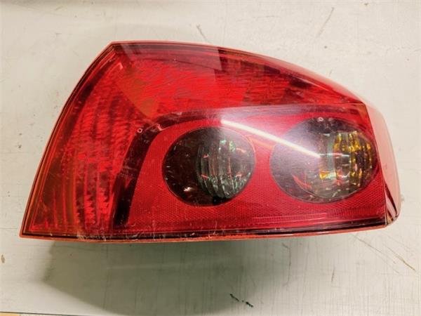 piloto trasero derecho peugeot 407 2004 20 s
