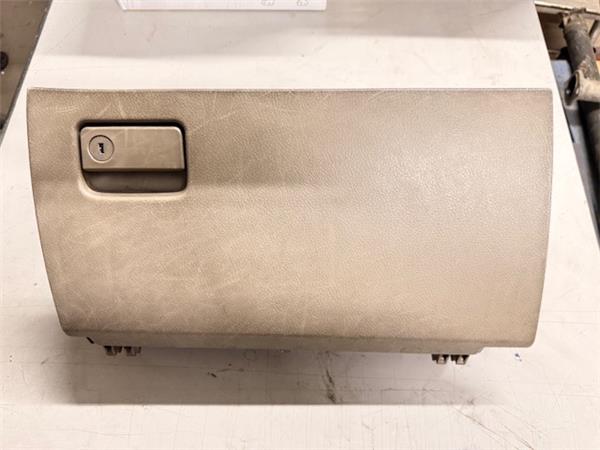 guantera salpicadero toyota rav4 a3 2005 22