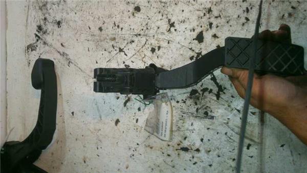 pedal acelerador seat leon 16 tdi 105 cv