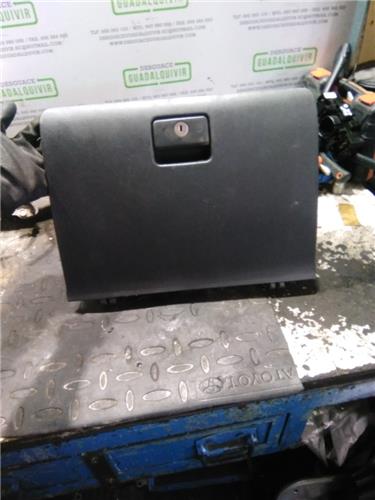 guantera salpicadero toyota corolla verso 22