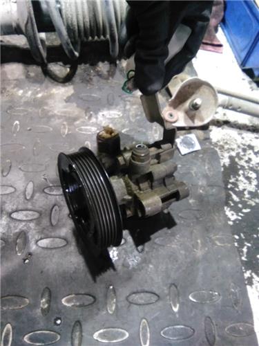 bomba servodireccion toyota corolla verso 22