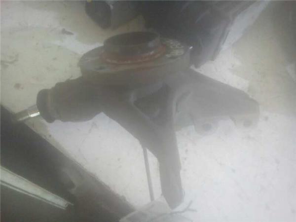 mangueta delantera izquierda peugeot 5008 16