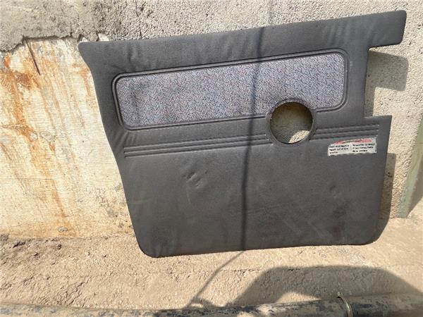 guarnecido puerta trasera izquierda nissan se