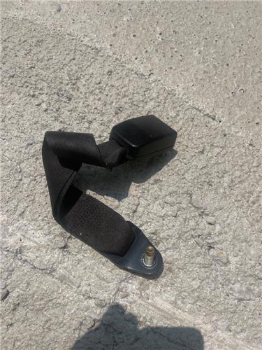 anclaje cinturon 3a fila central nissan seren