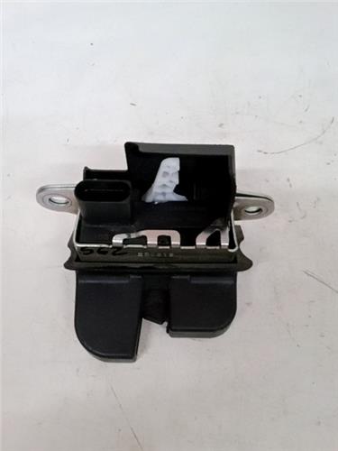 cerradura porton volkswagen polo vi aw1 08201