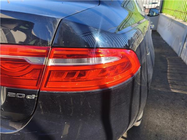 piloto trasero derecho jaguar xe 102014 20 p
