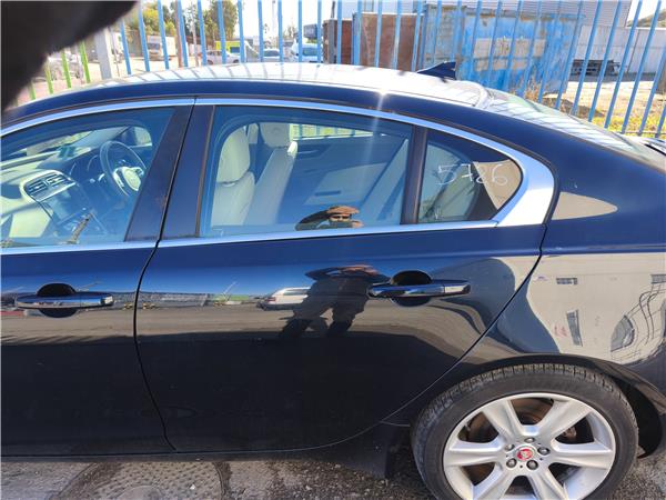 puerta trasera izquierda jaguar xe 102014 20