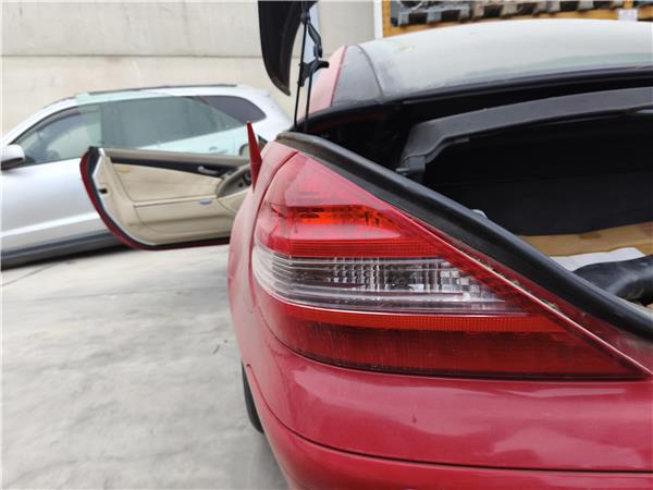 piloto trasero izquierdo mercedes benz sl bm