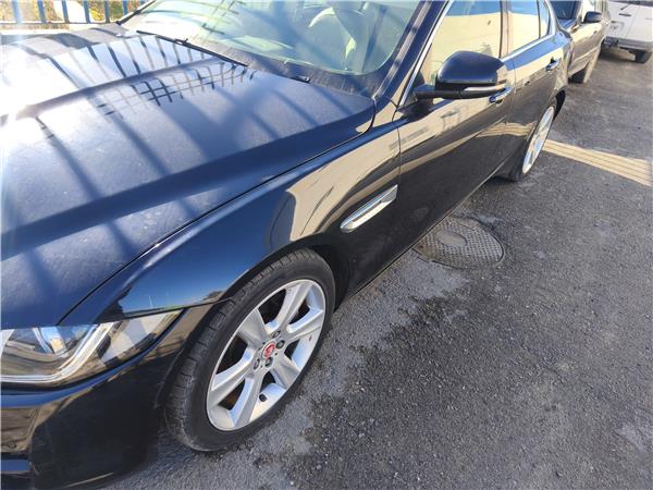aleta delantera izquierda jaguar xe 102014 2